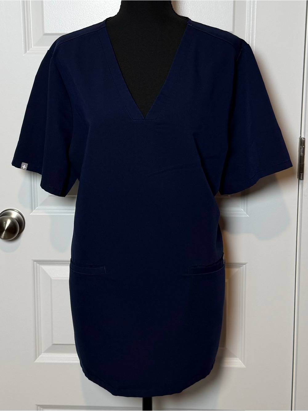 FIGS Casma Three-Pocket Scrub Top XXL Navy Blue Medical Uniform